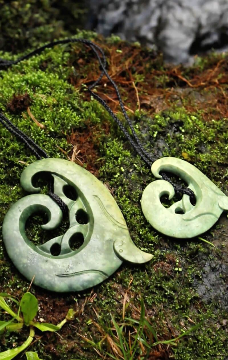 Kupenga Matau by James Pirika